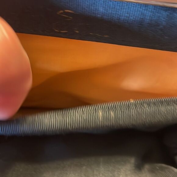 Womans vintage black leather handbag - Picture 14 of 16